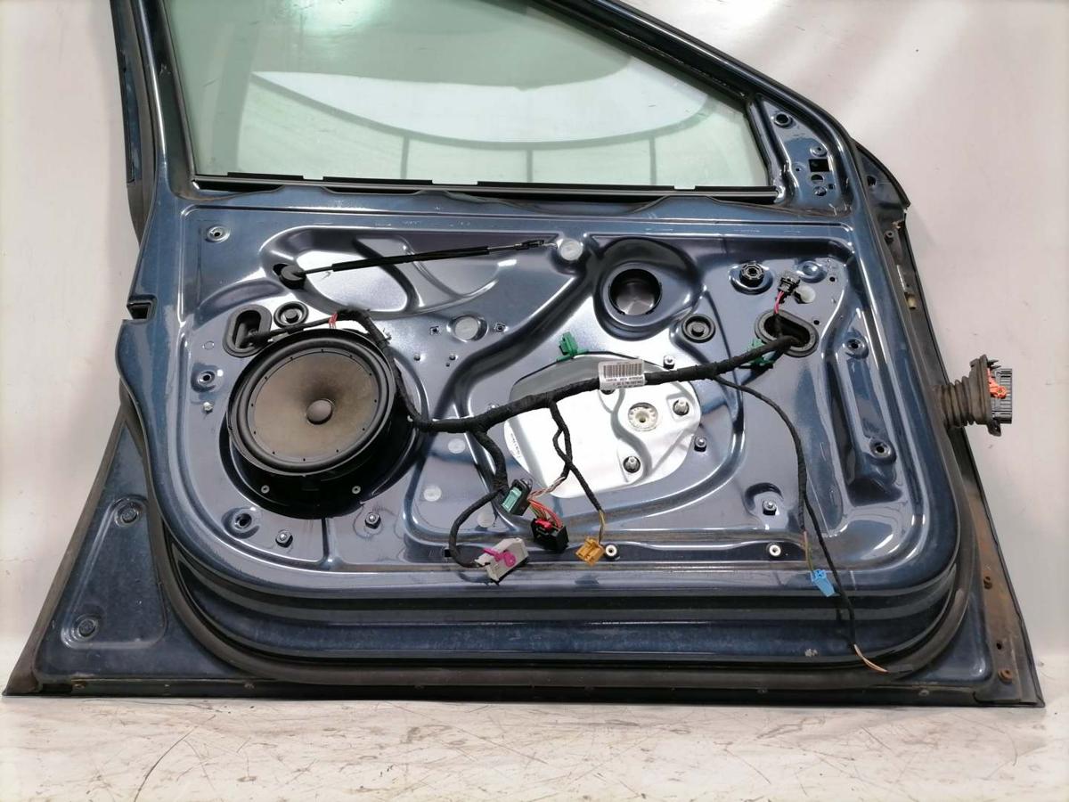 VW Golf 5 1K original T&uuml;r vorn links Beifahrert&uuml;r LC5F Bluegraphit Kombi Variant Bj.2008